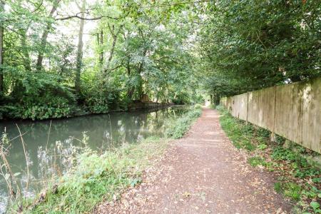 Basingstoke Canal