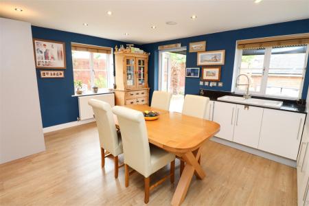 Kitchen/Dining Room (Ground Floor)