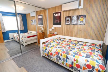 Bedroom 2 (2nd Floor)