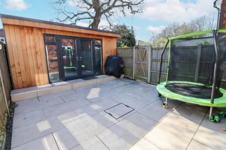 Rear Garden & Garden Room