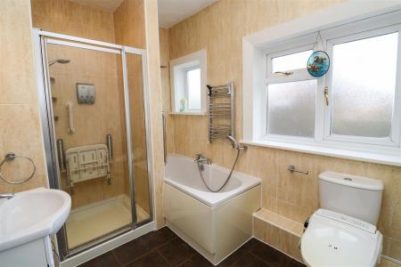 Family Bath/Shower Room