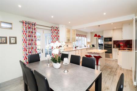 Kitchen/Breakfast/Dining Room