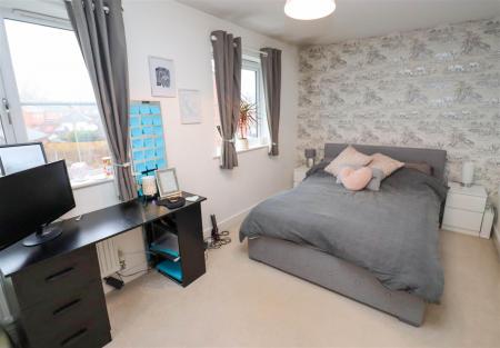 Bedroom 2 (First Floor)