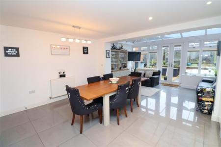 Kitchen/Dining/ Conservatory