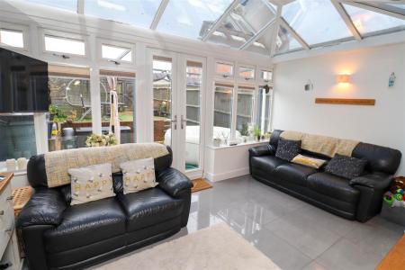 Kitchen/Dining/ Conservatory