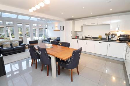 Kitchen/Dining/ Conservatory
