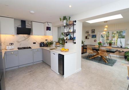 Kitchen & Dining Room