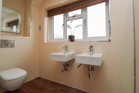 En Suite Shower Room