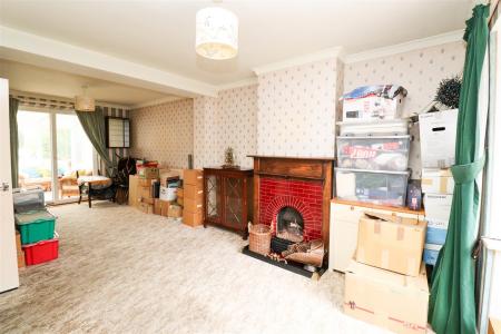 Living/Sitting Room