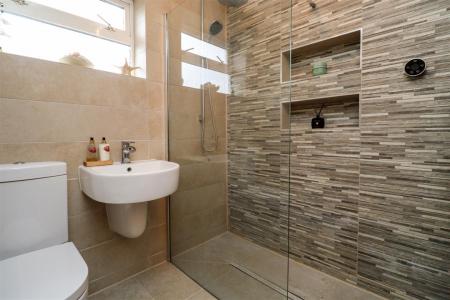 Family Shower Room
