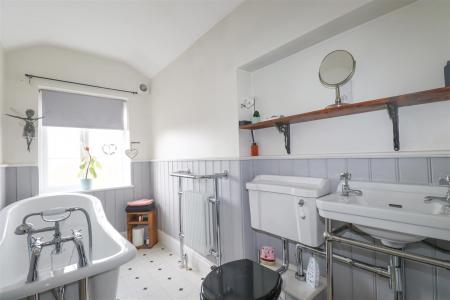 En-Suite 2