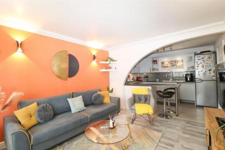 Kitchen/Living Room