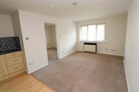 Lounge/Kitchen
