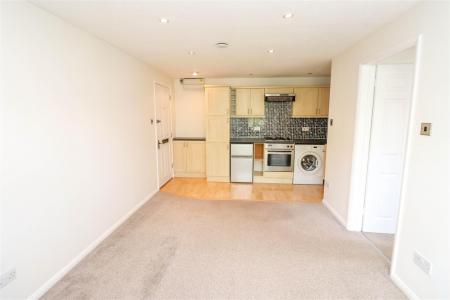 Lounge/Kitchen