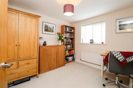 Bedroom 4/Study