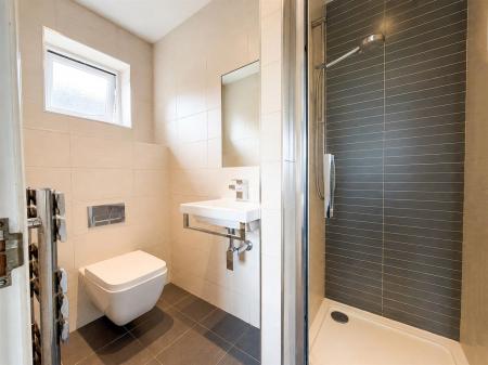 En Suite - Bedroom 1