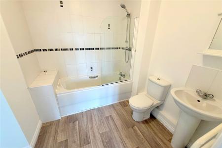 Bathroom/WC (2)