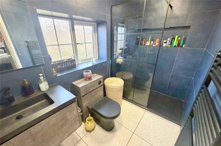 Shower Room/Wc