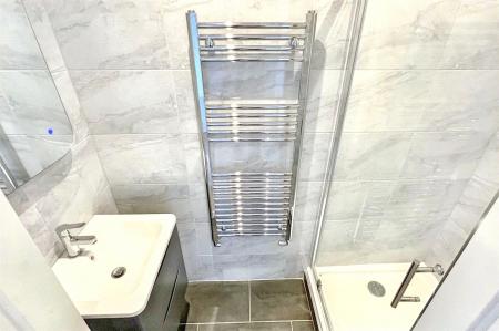 2nd Floor Shower Roo