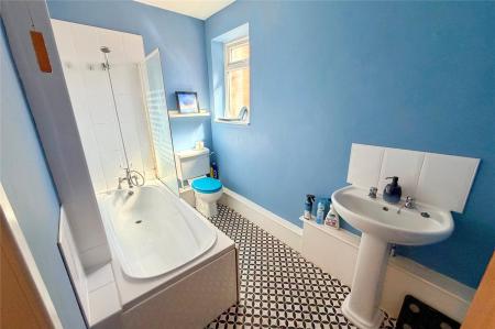 Bathroom/Wc