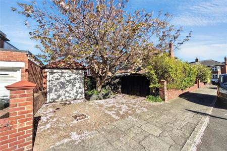 Garage & Driveway