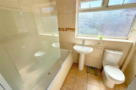 Bathroom/Wc