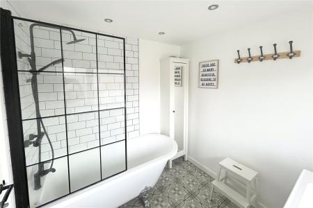 Bathroom2