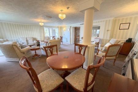 Communal Lounge (2)