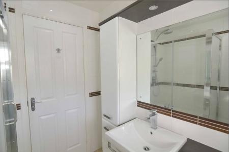 Shower Room2