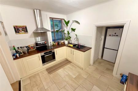 Kitchen (2)