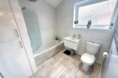Bathroom/Wc