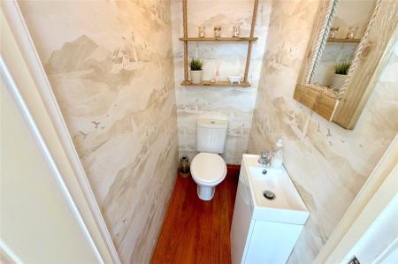 Cloakroom/WC