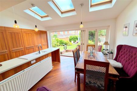 Kitchen Dining (3)