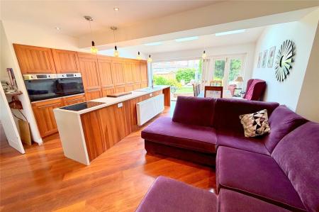 Kitchen Dining (2)