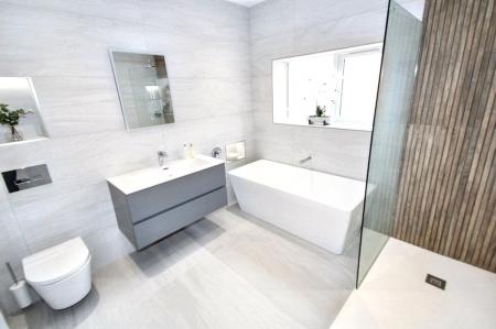 Bathroom/Wc