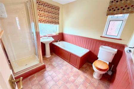 Bathroom/Wc