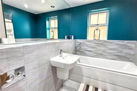 Bathroom/Wc