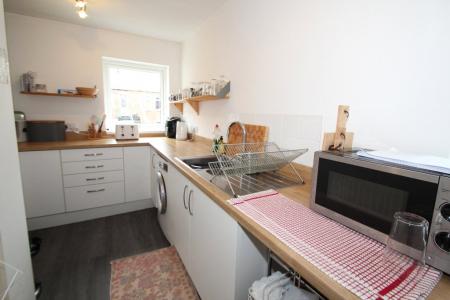 Kitchen (2)