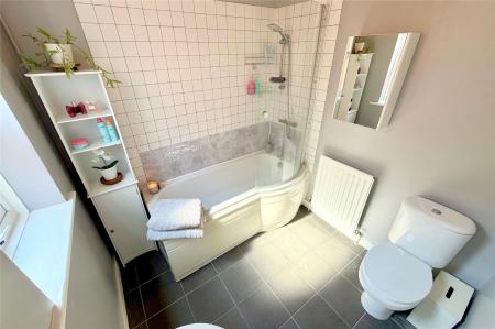 Bathroom/Wc 2
