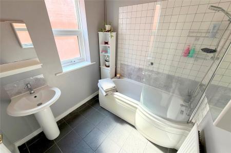 Bathroom/Wc