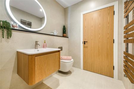 FF Shower Room (2)