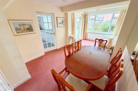 Breakfast Room 2