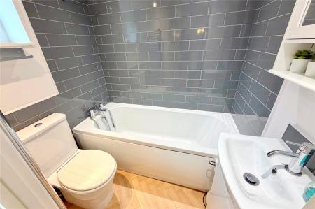 Gf Bathroom/Wc