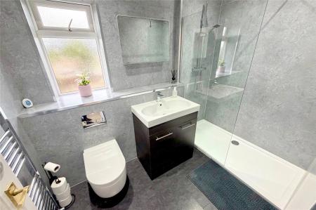 Shower Room/Wc