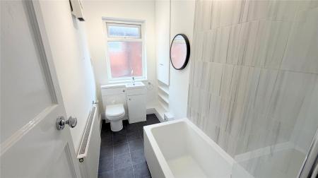 Bathroom/Wc