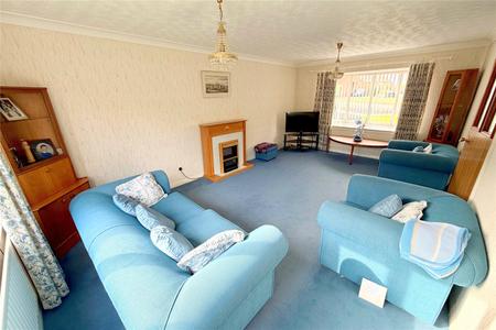 Lounge 2