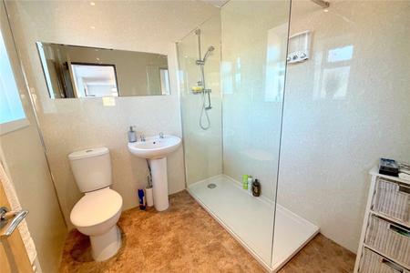 Shower Room/Wc