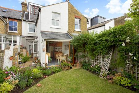 21 Temple Road fpz235474 (19).jpg