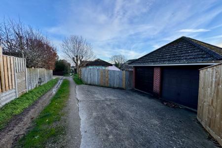 Garage & Parking in Front