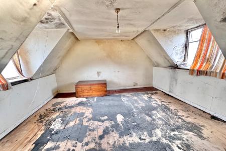 Bedroom 2 (Second Floor)